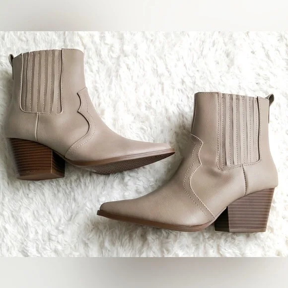 Qupid Vaca Qupid Ankle Boots Qupid Vaca Western Style Taupe